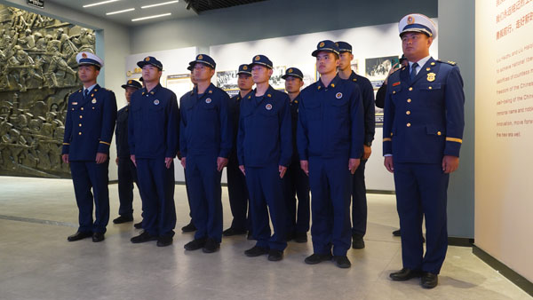 紅色的火種.jpg 紅色的火種.jpg